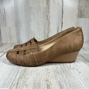 New Dr. Scholl's  Be Free Wedge Pump #879